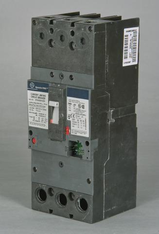 Product image for GE SFPA24AT0250 SFP 2P 480V 250A